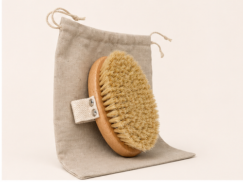 Sisal dry body brush with natural linen storage bag from CAMA Reform